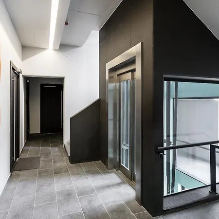 Superior 2 Bedroom 2 Bathroom By Reside Baltic アパート ヴィリニュス